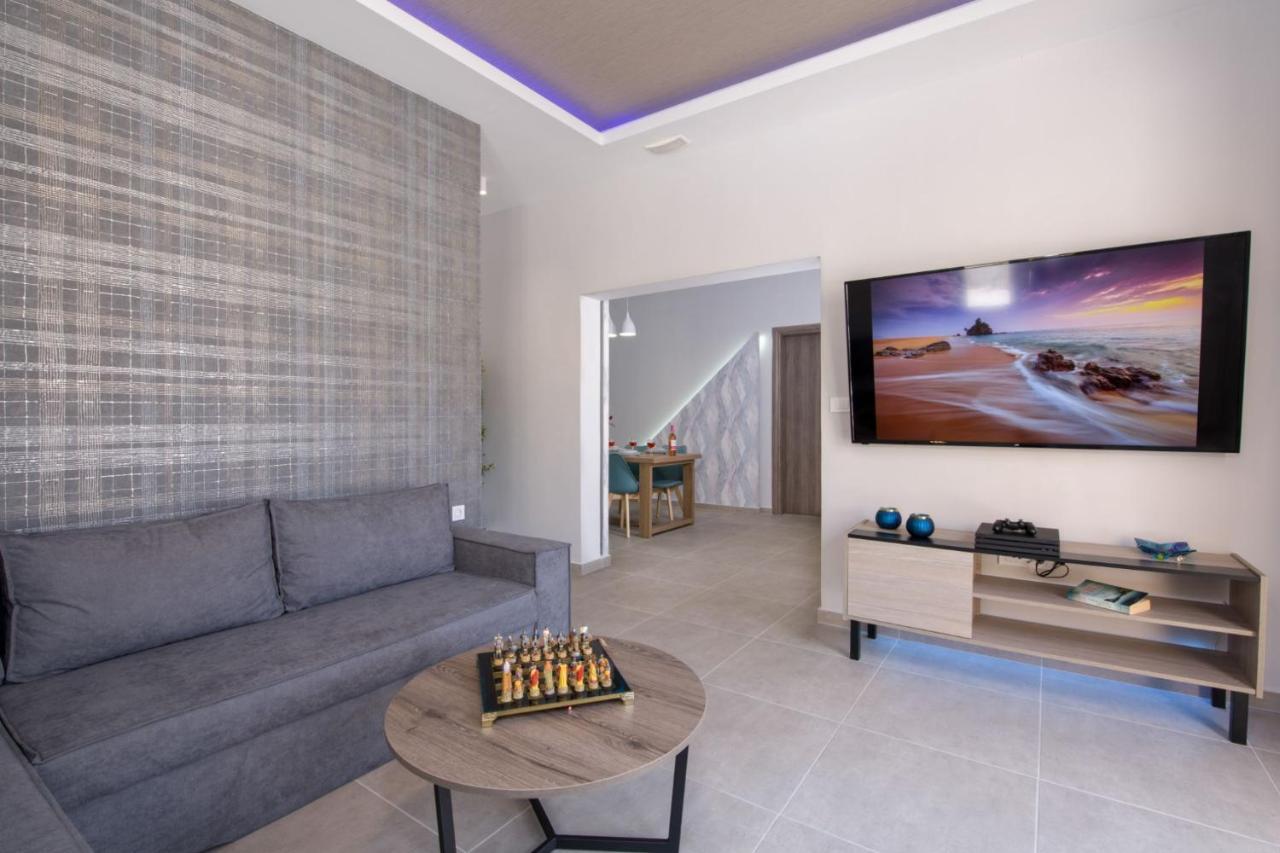 Luxury Villa Eva-Mari With Jacuzzi, 50M From The Beach Сталос Экстерьер фото
